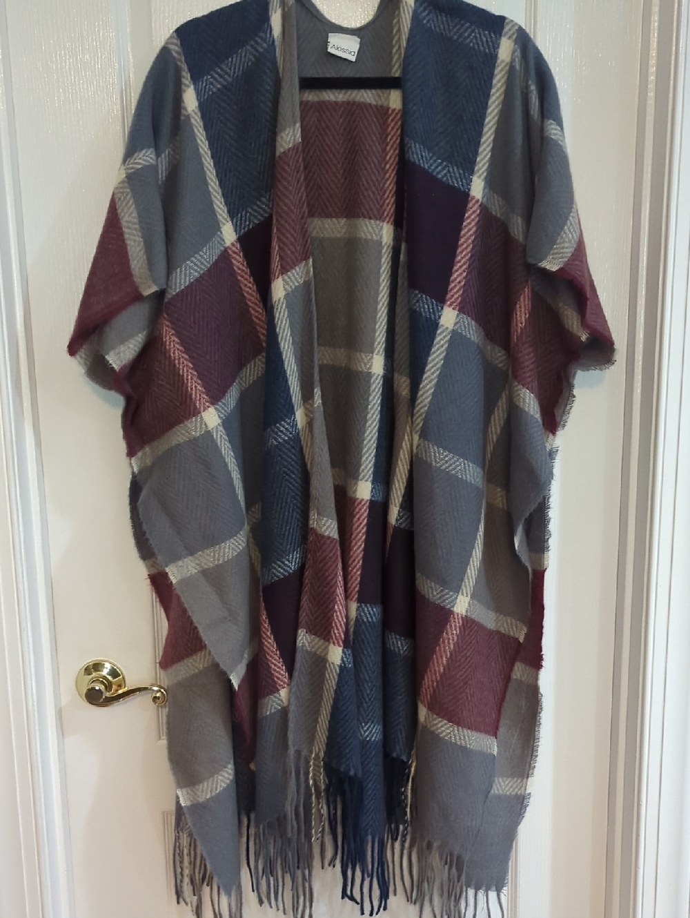 Alessia Gray and Burgundy Knit Cape with Fringe O/S Super Soft!
